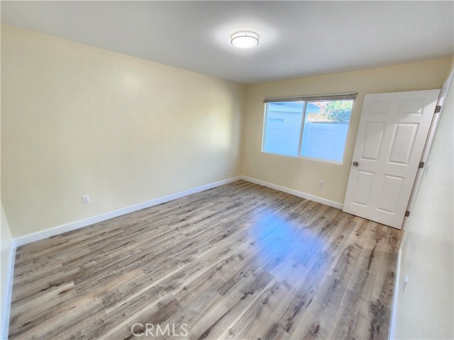 Detail Gallery Image 11 of 23 For 16432 Halsted St., North Hills,  CA 91343 - 3 Beds | 2/1 Baths