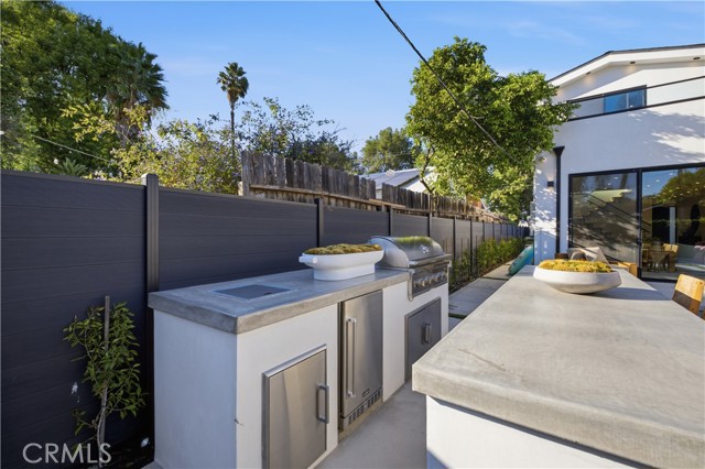 22518 Burbank photo 48