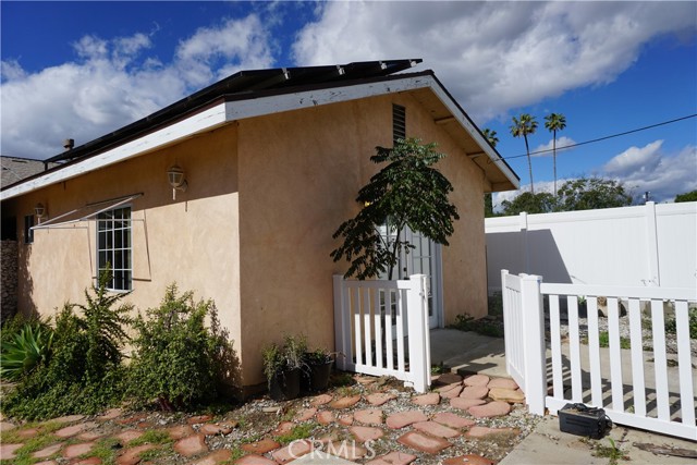 Detail Gallery Image 10 of 15 For 9826 Columbus, North Hills,  CA 91343 - 7 Beds | 5/1 Baths