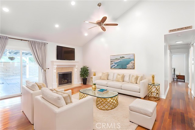 24302 Vista Ridge Drive, Valencia CA: https://media.crmls.org/medias/bafc1de4-82b4-48d6-8aaf-8a743660ce7a.jpg