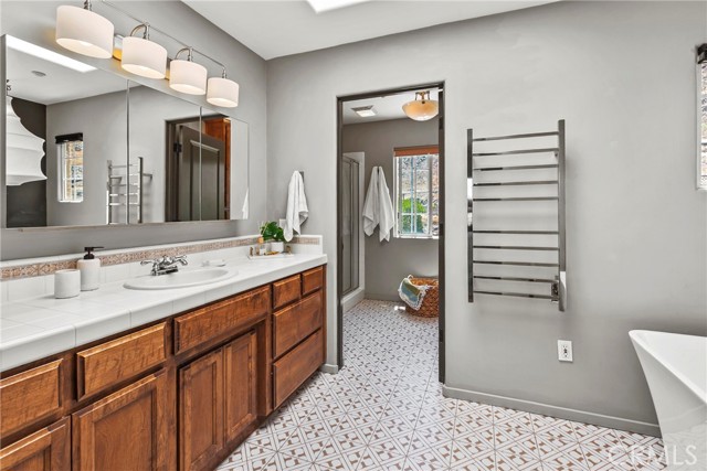 Detail Gallery Image 8 of 45 For 505 Bluerock Dr, San Luis Obispo,  CA 93401 - 3 Beds | 3 Baths