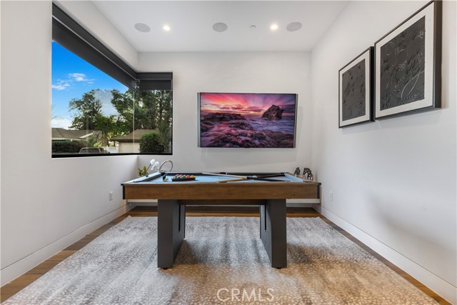 Detail Gallery Image 19 of 47 For 18296 Karen Dr, Tarzana,  CA 91356 - 5 Beds | 6 Baths