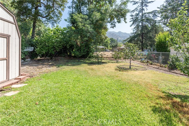 620 S Bel Aire Drive, Burbank CA: https://media.crmls.org/medias/baff40fd-bceb-43bb-b34a-e303ffe32ca5.jpg