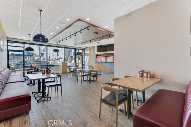  Commercial for Sale in Van Nuys, California