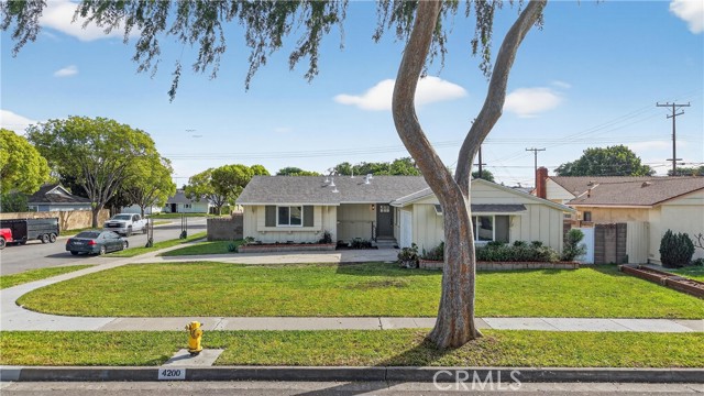 Detail Gallery Image 4 of 37 For 4200 W West, Fullerton,  CA 92833 - 3 Beds | 2 Baths