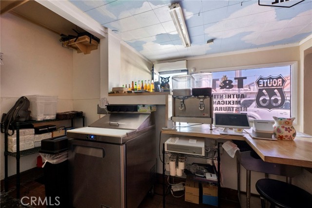 8111 Foothill Boulevard, Rancho Cucamonga CA: https://media.crmls.org/medias/bb008d04-249f-4819-9700-2a16e813554a.jpg