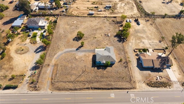 Detail Gallery Image 4 of 26 For 20407 Markham, Perris,  CA 92570 - 3 Beds | 2 Baths