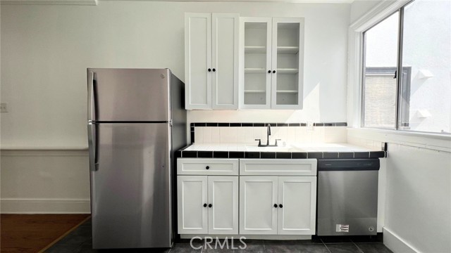 432 N Norton Avenue, Los Angeles CA: https://media.crmls.org/medias/bb02061b-5861-4864-9fd9-cbd3eb0e6cfd.jpg