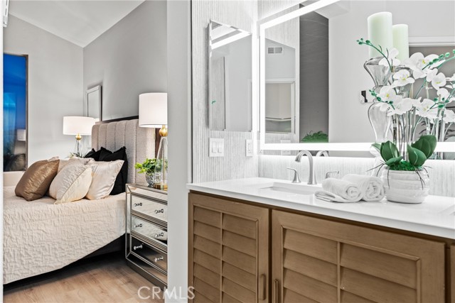 Image 18 of 38 For 911 Firefly  