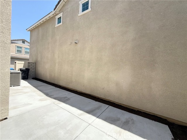8543 Midway Lane, Chino CA: https://media.crmls.org/medias/bb02f718-896e-4fca-9dd2-14c635c78940.jpg