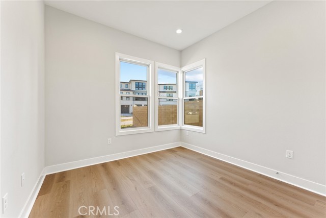 Detail Gallery Image 20 of 56 For 209 Stage, Irvine,  CA 92618 - 5 Beds | 5 Baths