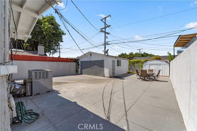 Detail Gallery Image 29 of 31 For 3559 S Gramercy Pl, Los Angeles,  CA 90018 - 3 Beds | 2 Baths