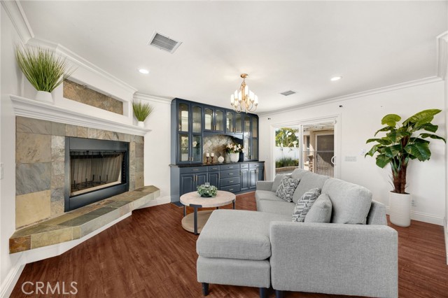 Detail Gallery Image 12 of 31 For 1002 Mariposa Dr, Brea,  CA 92821 - 4 Beds | 2 Baths