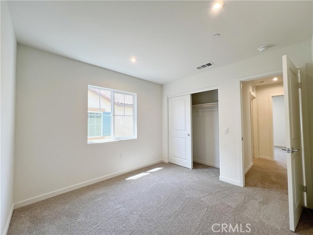 Detail Gallery Image 19 of 26 For 16067 Olivas Ln, Fontana,  CA 92336 - 4 Beds | 2/1 Baths
