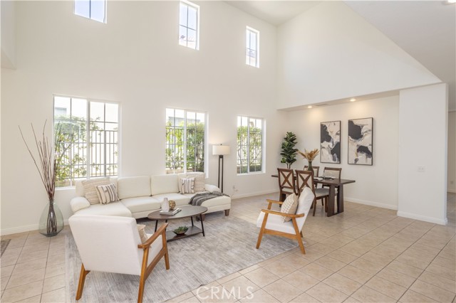 Detail Gallery Image 6 of 49 For 11787 Oakhurst Way, Porter Ranch,  CA 91326 - 5 Beds | 3 Baths