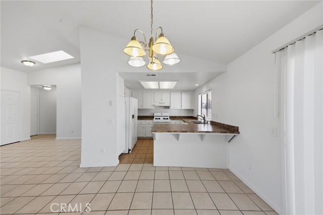 Detail Gallery Image 10 of 32 For 14545 Sylvester, Moreno Valley,  CA 92553 - 2 Beds | 2 Baths