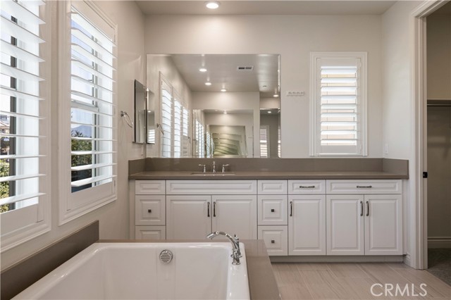Detail Gallery Image 38 of 52 For 1999 Aliso Peak, Lake Forest,  CA 92610 - 5 Beds | 4/1 Baths