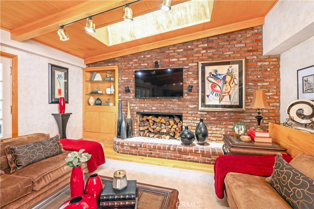 MLS #CV25105763 img 18