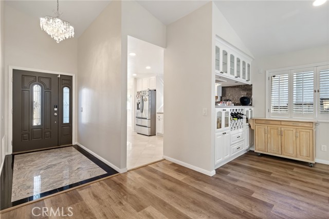 Detail Gallery Image 7 of 42 For 27945 Sycamore Creek, Valencia,  CA 91354 - 4 Beds | 2 Baths