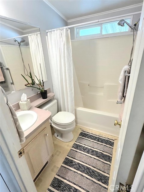 Detail Gallery Image 14 of 22 For 21851 Newland St. #82,  Huntington Beach,  CA 92646 - 4 Beds | 2 Baths