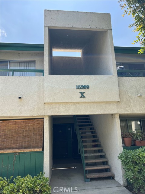 Detail Gallery Image 2 of 18 For 15209 Santa Gertrudes Ave #X211,  La Mirada,  CA 90638 - 1 Beds | 1 Baths