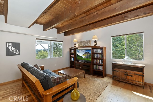 Detail Gallery Image 32 of 54 For 26354 Spyglass Dr, Lake Arrowhead,  CA 92352 - 3 Beds | 2 Baths
