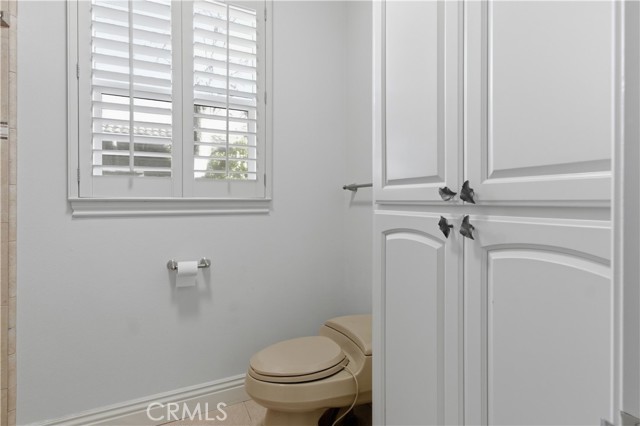 Image 28 of 66 For 2144 King Arthur Court