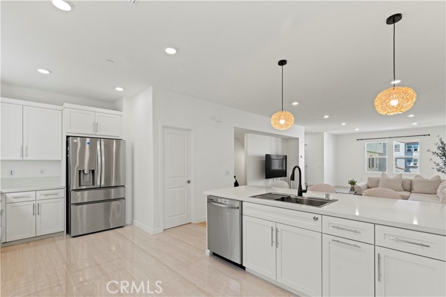 Detail Gallery Image 8 of 33 For 2533 Projection St, South El Monte,  CA 91733 - 4 Beds | 3/1 Baths