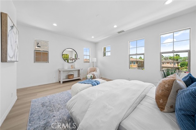 97 Twin Gables, Irvine CA: https://media.crmls.org/medias/bb07a70d-589f-41c6-970c-8c83b030064a.jpg