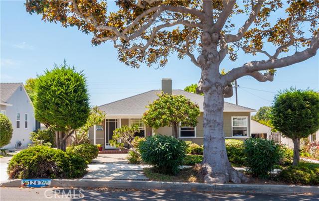 1207 Irena Avenue, Redondo Beach, California 90277, 2 Bedrooms Bedrooms, ,1 BathroomBathrooms,Residential,Sold,Irena,SB16164086