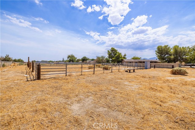 Detail Gallery Image 37 of 44 For 38617 95th St, Palmdale,  CA 93591 - 3 Beds | 2 Baths