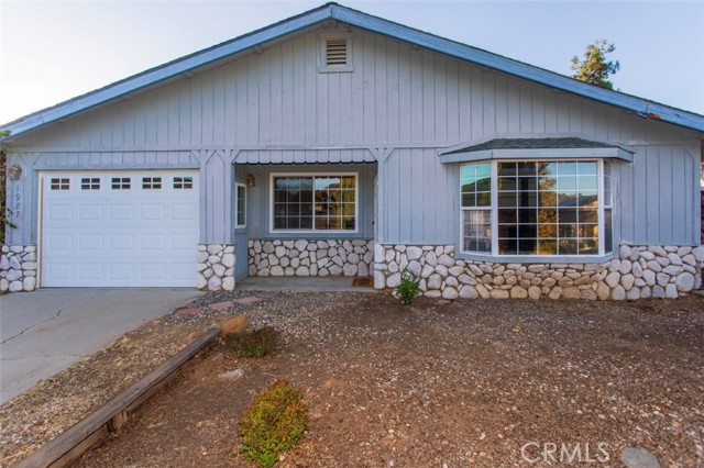 Detail Gallery Image 1 of 1 For 1987 Green Brook Ln, Paso Robles,  CA 93446 - 3 Beds | 2 Baths