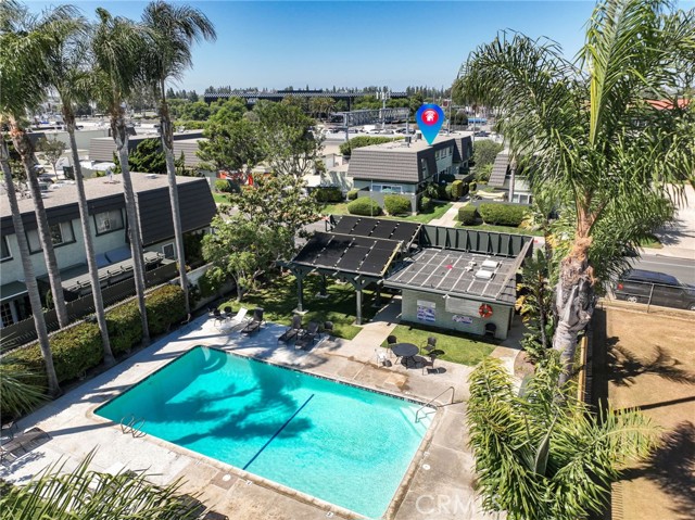 1634 Iowa Street, Costa Mesa CA: https://media.crmls.org/medias/bb08e563-f586-4f49-9551-2f0938f47679.jpg