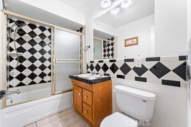 1800 E Heim Ave, Orange CA: https://media.crmls.org/medias/bb0a1072-327b-4830-9b67-8f83ff033ced.jpg