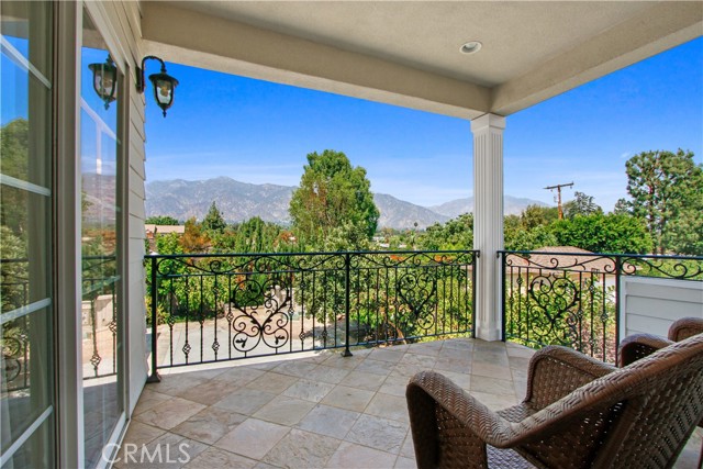 1117 Encanto, Arcadia CA: https://media.crmls.org/medias/bb0ace38-283e-428f-af84-23cff2574b50.jpg