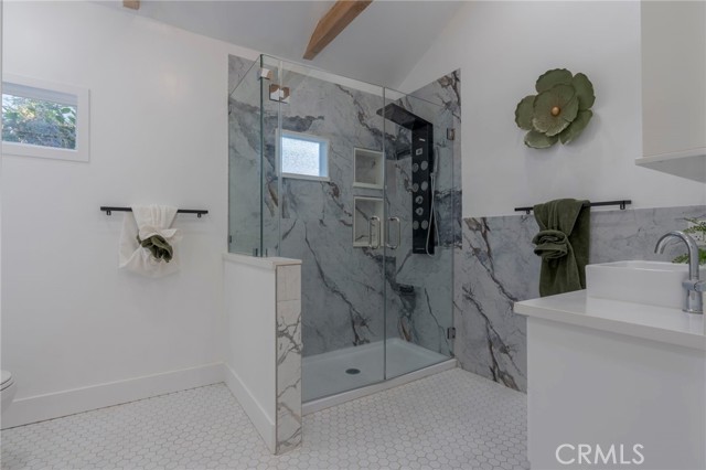 1322 N June Street, Los Angeles CA: https://media.crmls.org/medias/bb0ba733-8382-4201-9171-14a49c9bef00.jpg