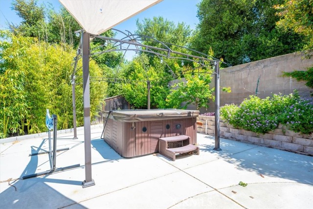 1050 Sleepy Hollow Road, Paso Robles CA: https://media.crmls.org/medias/bb0d237f-984d-4cfb-bcf2-953fa167c466.jpg