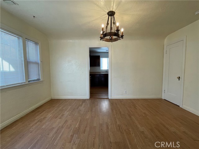 Detail Gallery Image 5 of 15 For 1521 Walnut Ave, Long Beach,  CA 90813 - 2 Beds | 1 Baths