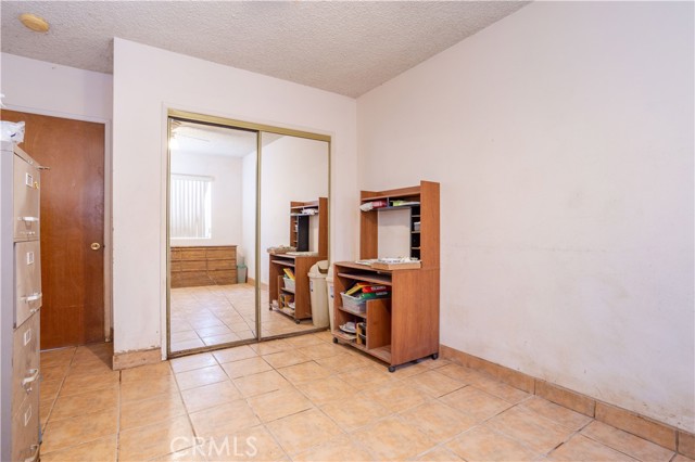 Detail Gallery Image 17 of 30 For 16632 Nordhoff St, North Hills,  CA 91343 - 4 Beds | 2 Baths