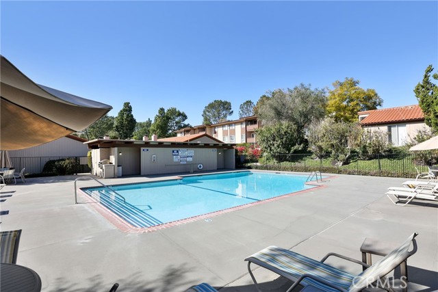 5937 Armaga Spring Rd, Rancho Palos Verdes, California 90275, 2 Bedrooms Bedrooms, ,1 BathroomBathrooms,Residential,Sold,Armaga Spring Rd,SB22018203