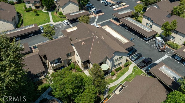 26058 Serrano Court, Lake Forest CA: https://media.crmls.org/medias/bb0f3187-9321-4702-aa65-67b593104245.jpg