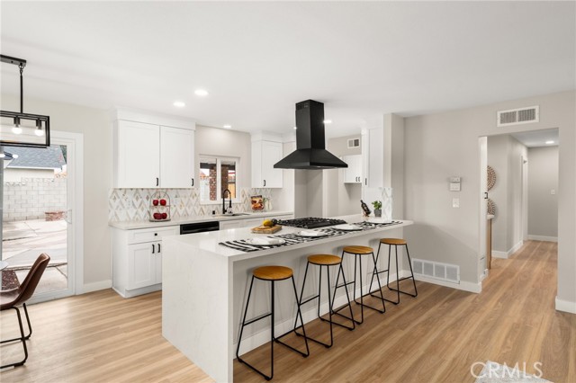 1905 Davis Street, Corona CA: https://media.crmls.org/medias/bb0f940f-8300-4121-a1f1-e39259ba7c03.jpg