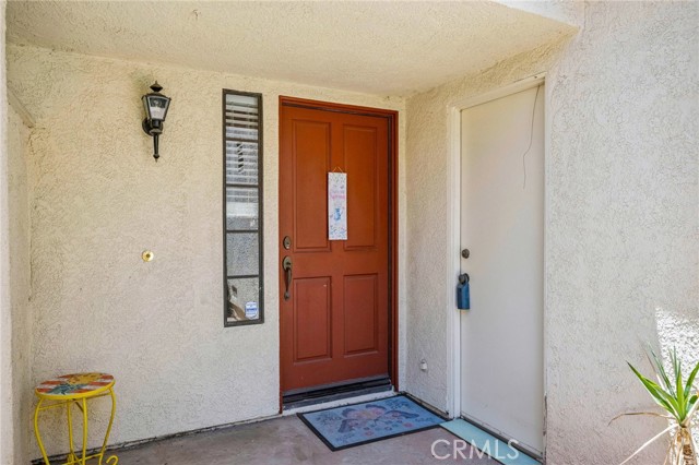 Detail Gallery Image 3 of 32 For 21081 Calle De Paseo, Lake Forest,  CA 92630 - 2 Beds | 2/1 Baths