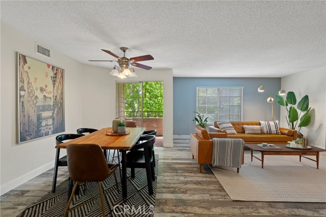 645 Pacific Avenue, Long Beach CA: https://media.crmls.org/medias/bb0feaeb-f741-41bb-99e4-83202e34e65e.jpg