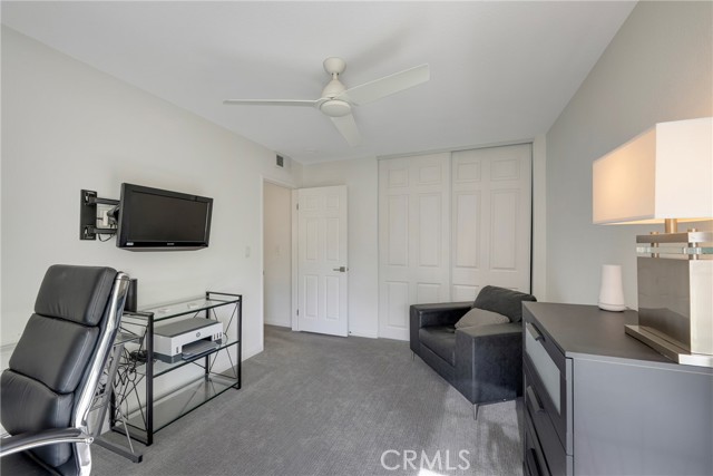 939 Blue Mountain, Westlake Village CA: https://media.crmls.org/medias/bb10a17d-09bc-4fe6-9c55-aad3eaeb0771.jpg