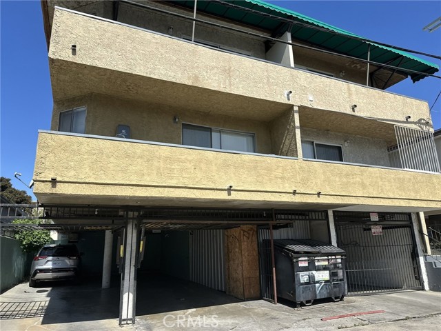210 S Commonwealth Avenue, Los Angeles CA: https://media.crmls.org/medias/bb10bb6f-9bcb-40c5-b8a6-f654f598aede.jpg