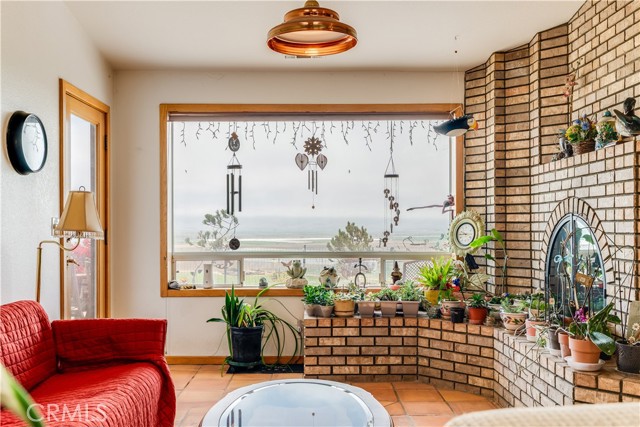 585 Via Mira Valle, Nipomo CA: https://media.crmls.org/medias/bb111b97-f619-4a24-bac1-8e79c0b6f857.jpg