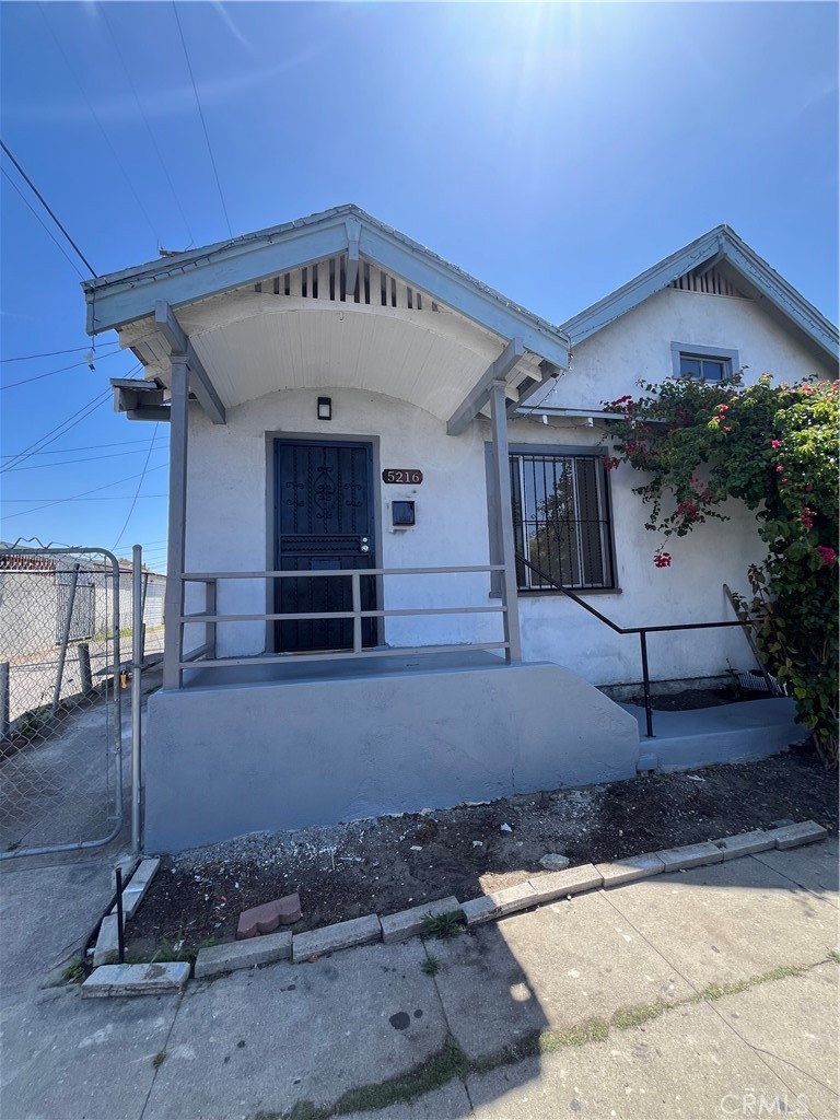 5216 S Budlong