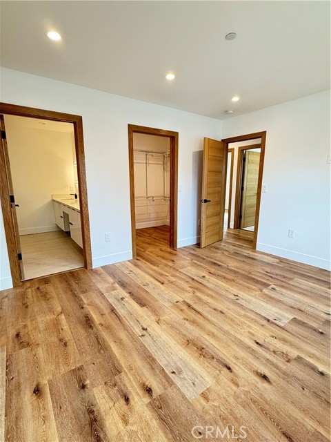 Detail Gallery Image 4 of 11 For 6900 Corbin Ave, Reseda,  CA 91335 - 3 Beds | 2 Baths