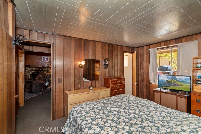 Detail Gallery Image 11 of 19 For 42559 Cedar, Big Bear Lake,  CA 92315 - 2 Beds | 1 Baths